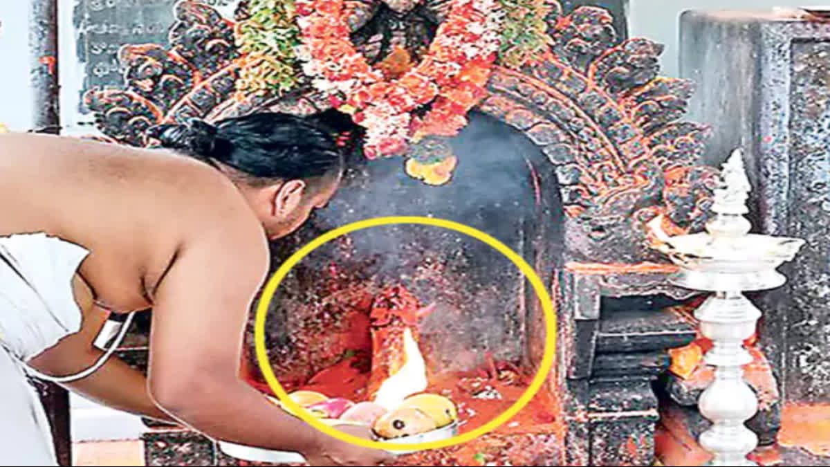 https://imgs.etvbharat.com/etvbharat/prod-images/23-07-2026/1200-675-27213571-thumbnail-16x9-temple.jpg