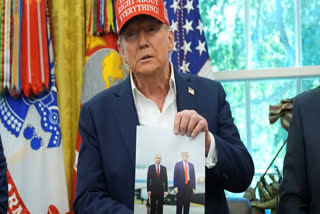 zelensky-and-putin-unlikely-to-meet-trump-says-getting-them-together-like-mixing-oil-and-vinegar