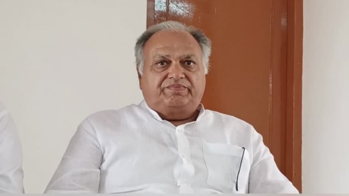Kuldeep Sharma on Deepender Hooda