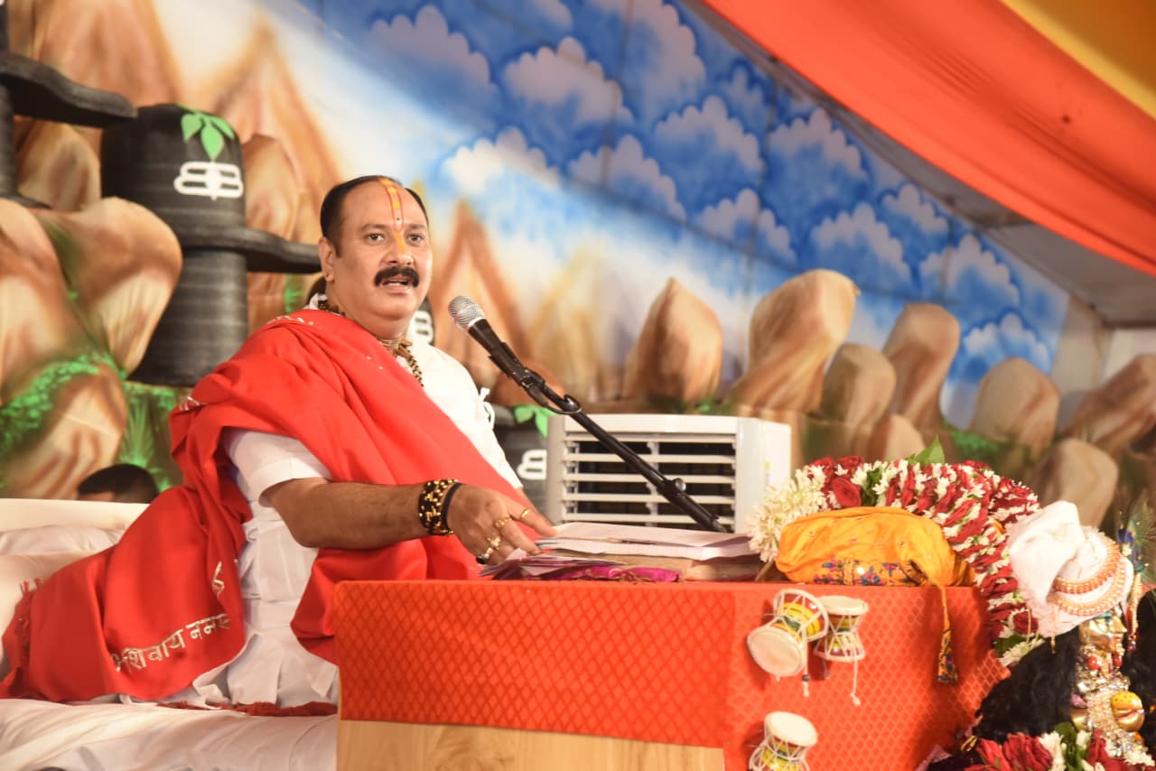 Pandit Pradeep Mishra