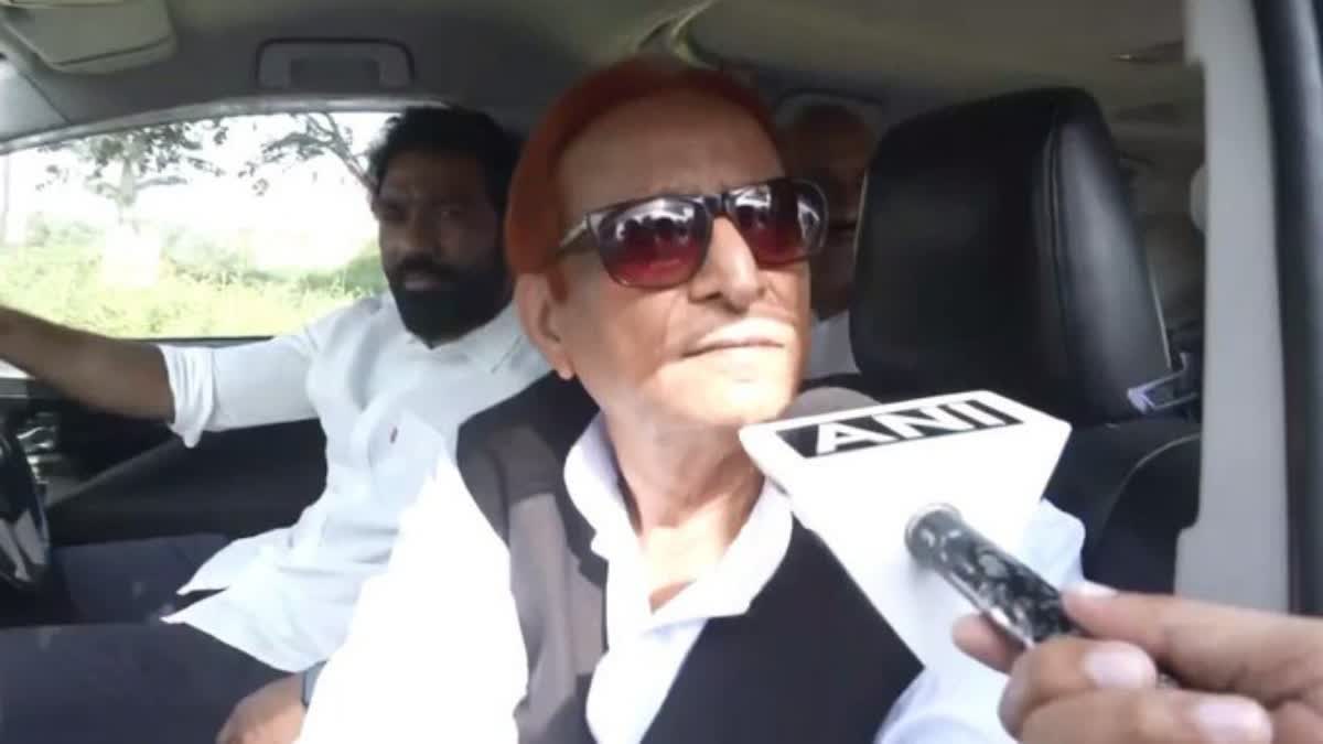 اعظم خان کو 23 ماہ بعد جیل سے ملی 'آزادی'