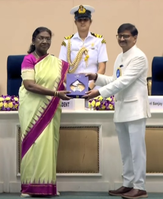 mo bou mo gaon receives 71st national award