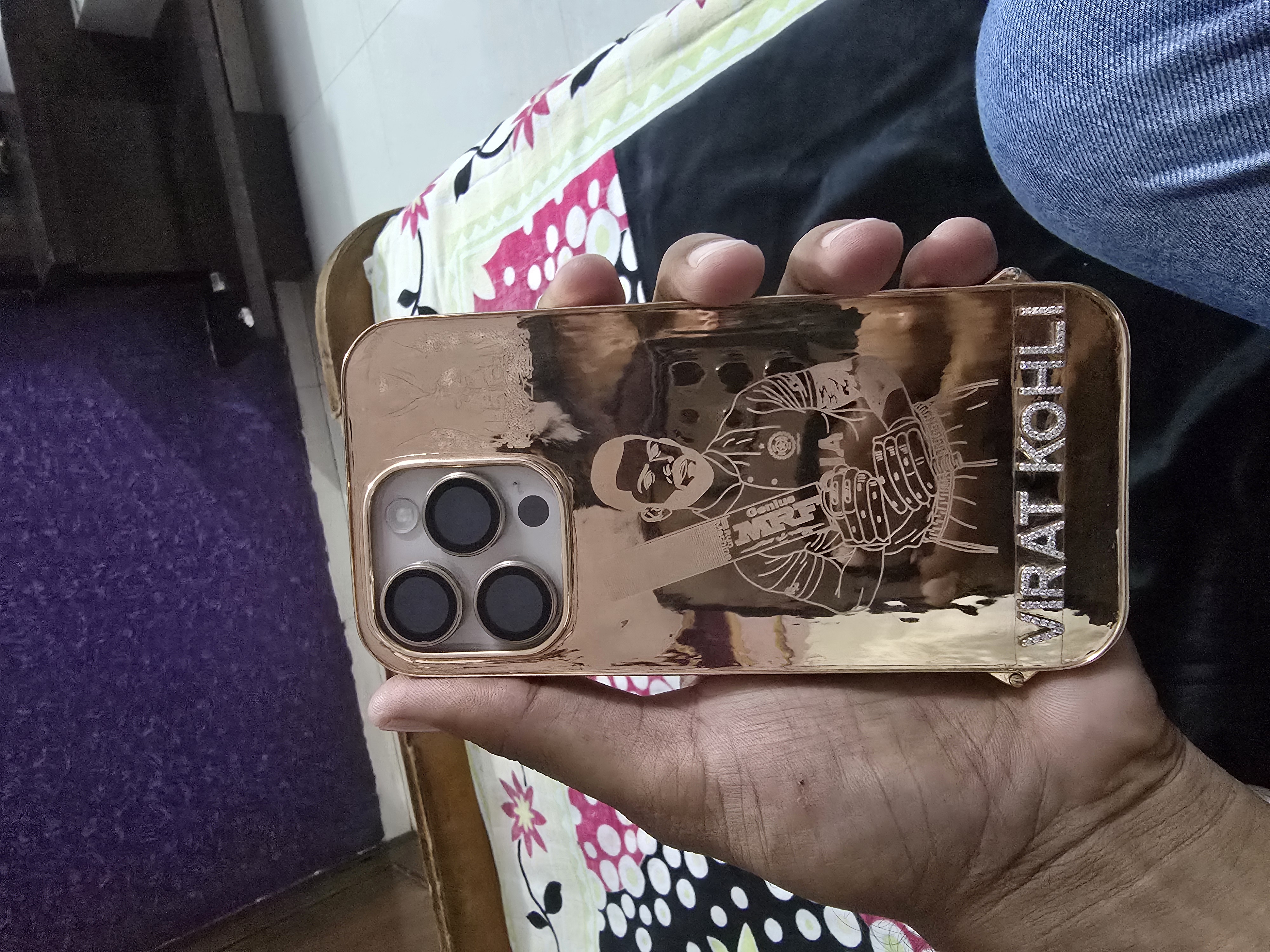 Virat Kohli fan made gold mobile cover