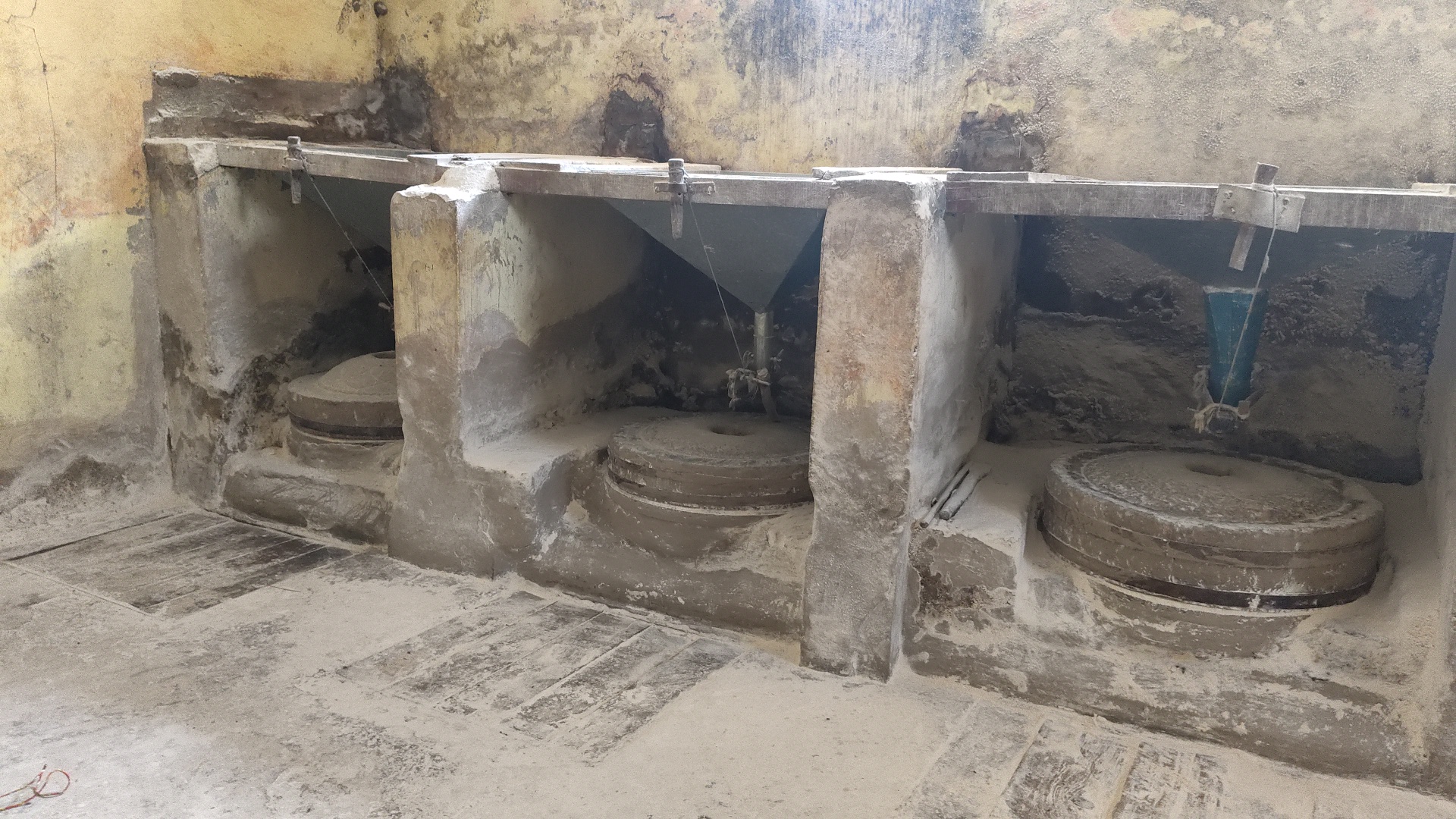 British era watermill in Kaithal Haryana operating since 1890 People remain healthy by eating the flour here