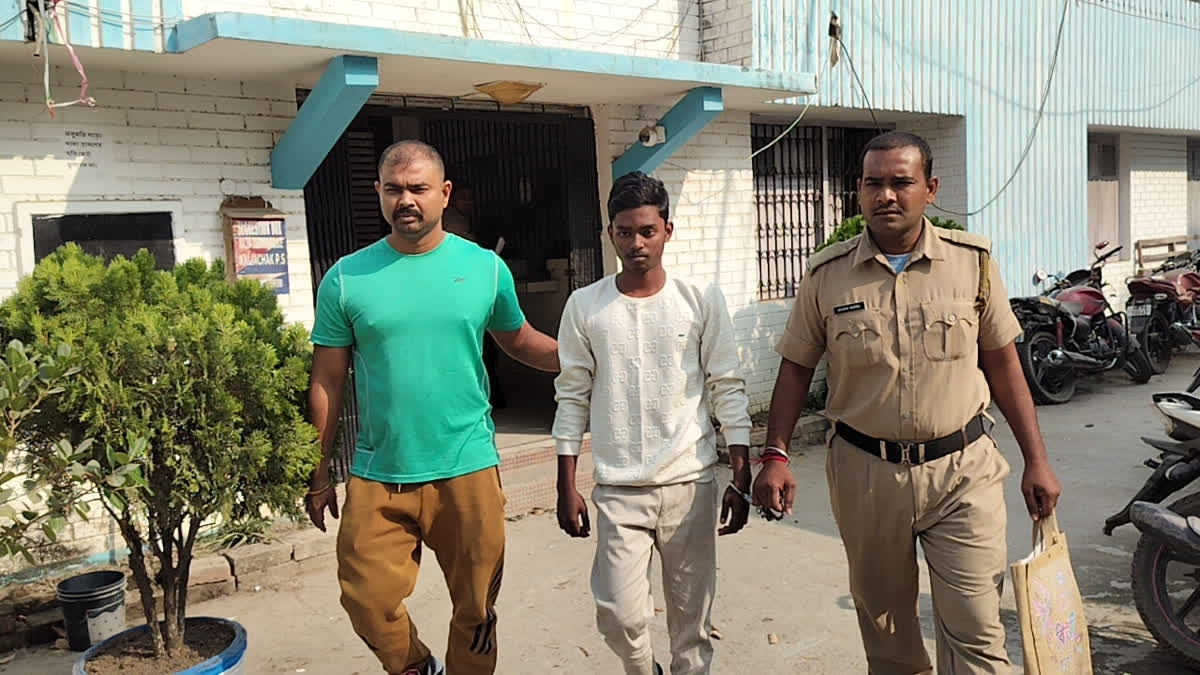 পিস্তল নিয়ে রিল বানাতে গিয়েই গুলিবিদ্ধ হয়ে মৃত্যু ছাত্রের, ঘটনা শুনে তাজ্জব পুলিশ ETV BHARAT