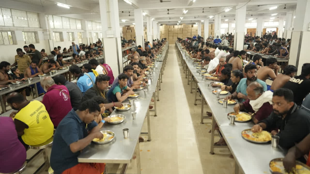 Sabarimala’s Annadanam Hall Serves Lakhs: Asia’s Largest Free Meal Facility Delights Pilgrims