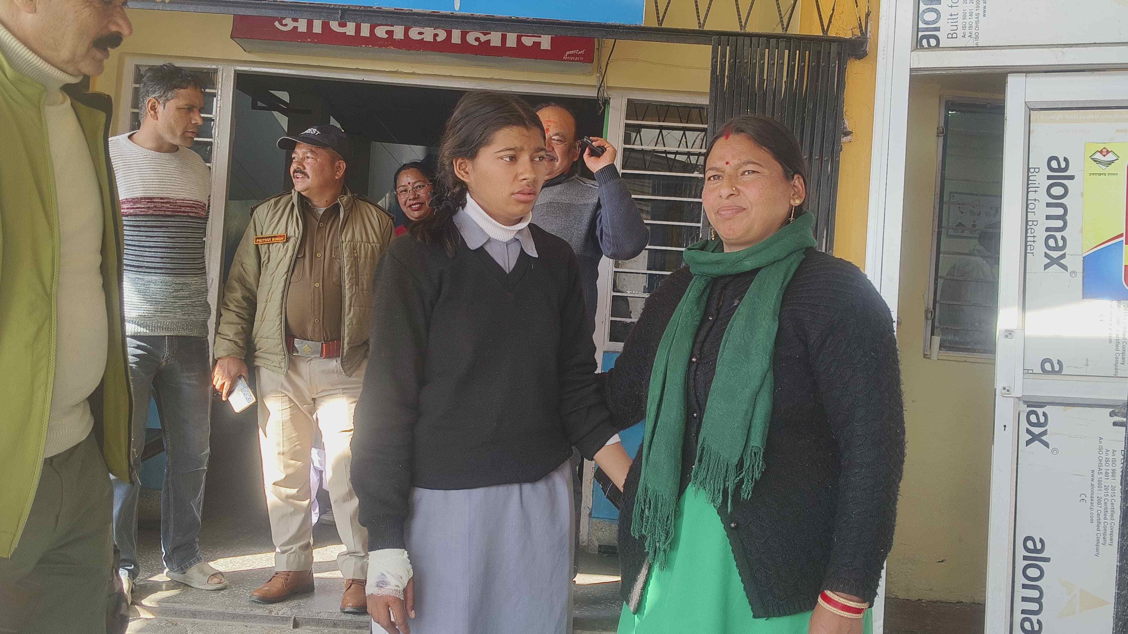 CHAMOLI GOPESHWAR BEAR ATTACK