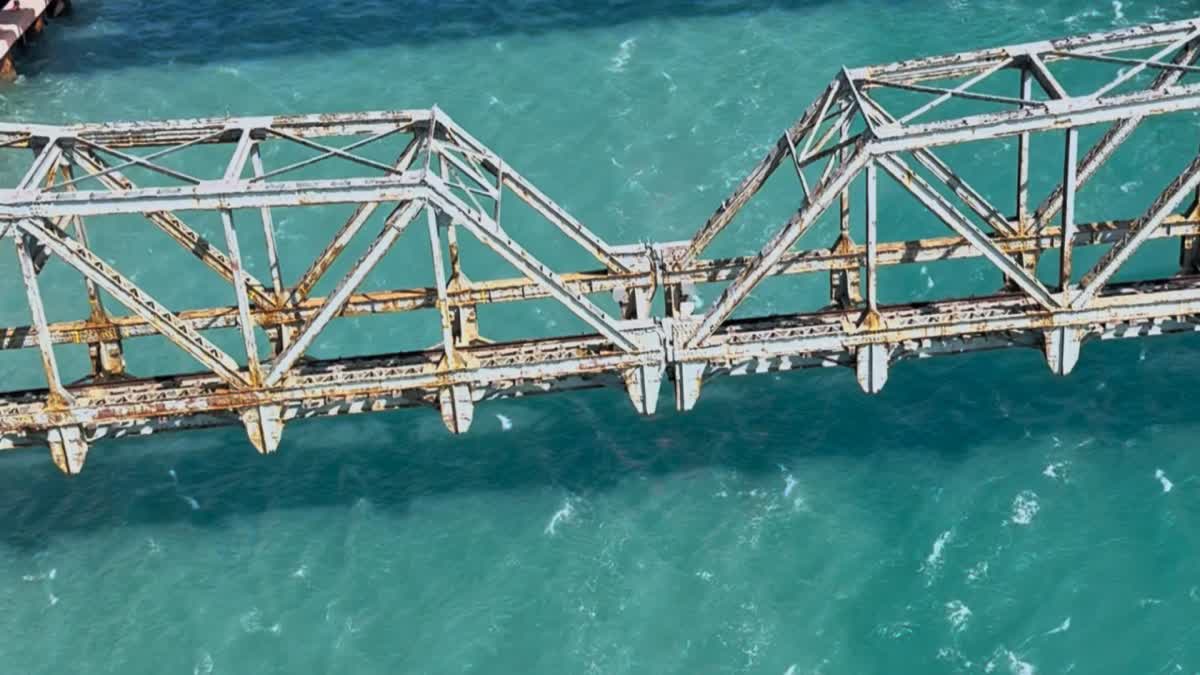 விரைவில் அகற்றப்படும் பாம்பன் பழைய ரயில் பாலம்!