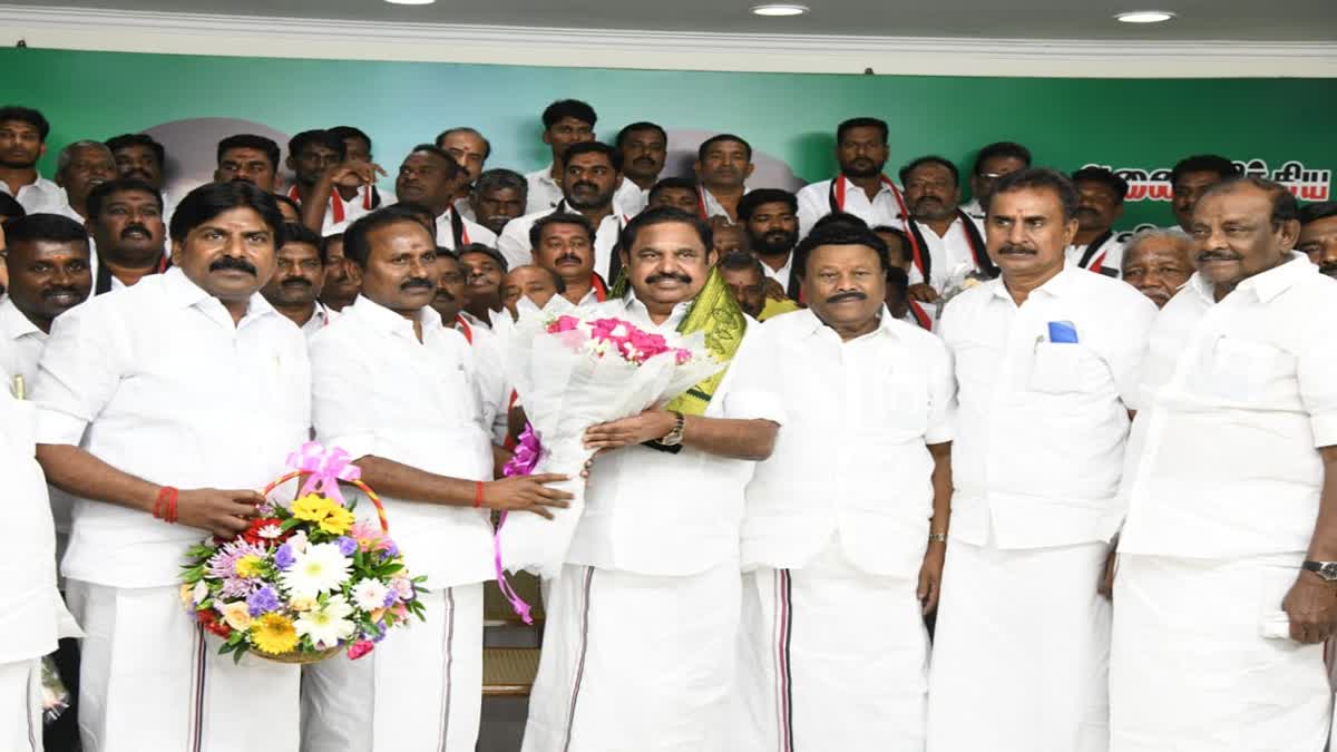 அதிமுகவில் மீண்டும் இணைந்தது ஏன்? - ஓ.பன்னீர்செல்வம் ஆதரவு எம்.பி பரபரப்பு விளக்கம்