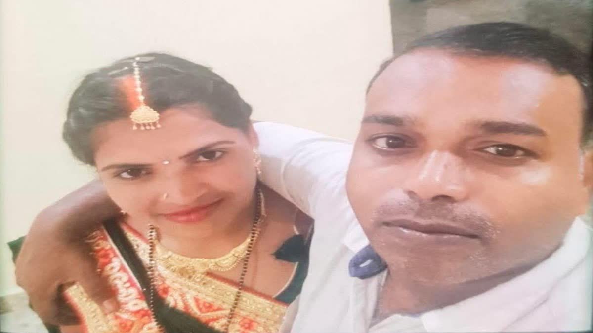 DEATH IN A PLANE CRASH