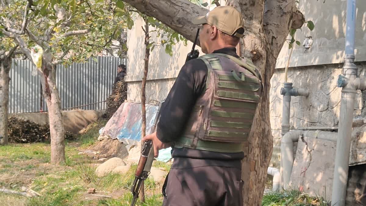 کشمیر، مارے گئے ملی ٹنٹ کے گھر پر ایس آئی اے کا چھاپہ