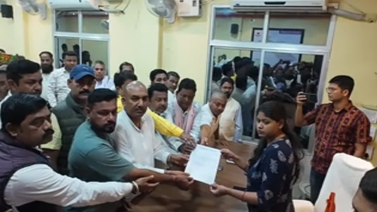 Congress leader Satya Shiba Das files case against 2 MPs in Balasore for disrespectful remarks against Rahul Gandhi