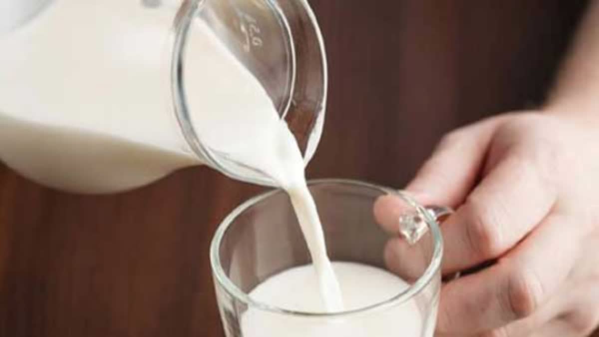 COOLANT LEAK TRIGGERS  COOLANT LEAK IN RAJAMAHENDRAVARATH  LATEST NEWS IN MALAYALAM  ETHYLENE GLYCOL FOUND MILK SUPPLY