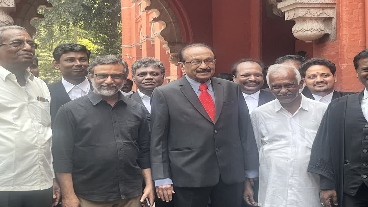 நீதிமன்றத்திற்கு வந்த மதிமுக பொதுச் செயலாளர் வைகோ