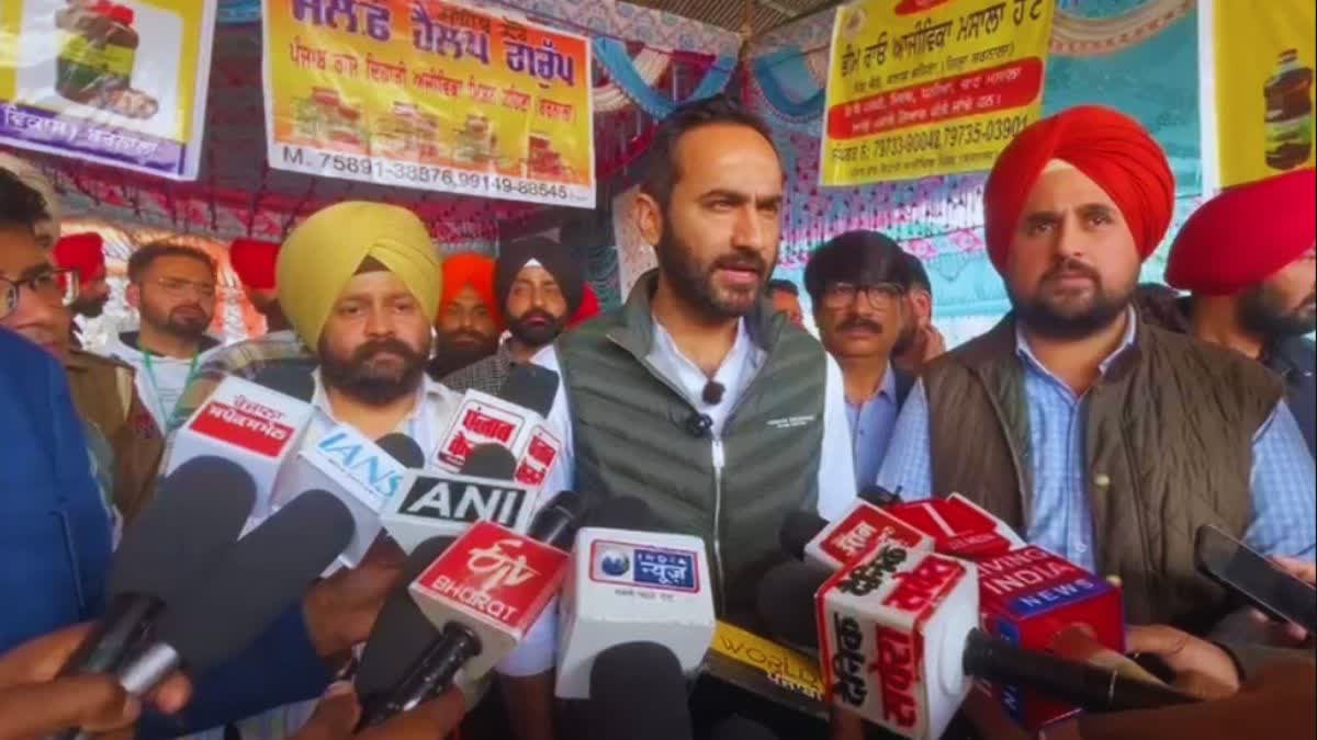 MEMBER OF PARLIAMENT MEET HAYER