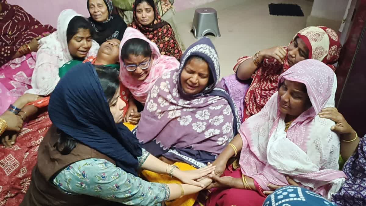 youth beaten to death in lockup