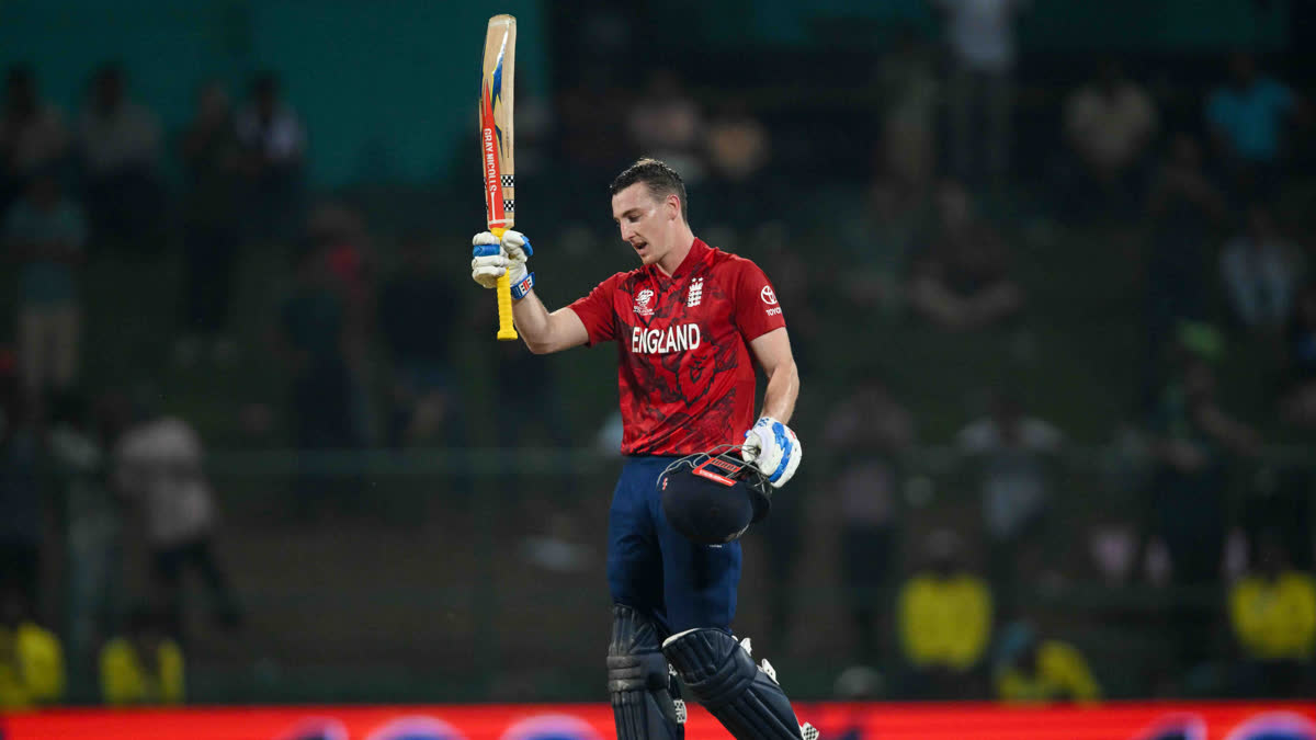 சதம் விளாசி இங்கிலாந்து அணியை அரையிறுதிக்கு அழைத்துச் சென்ற புரூக்