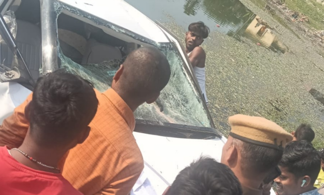 Uncontrollable car runs like death on the road,