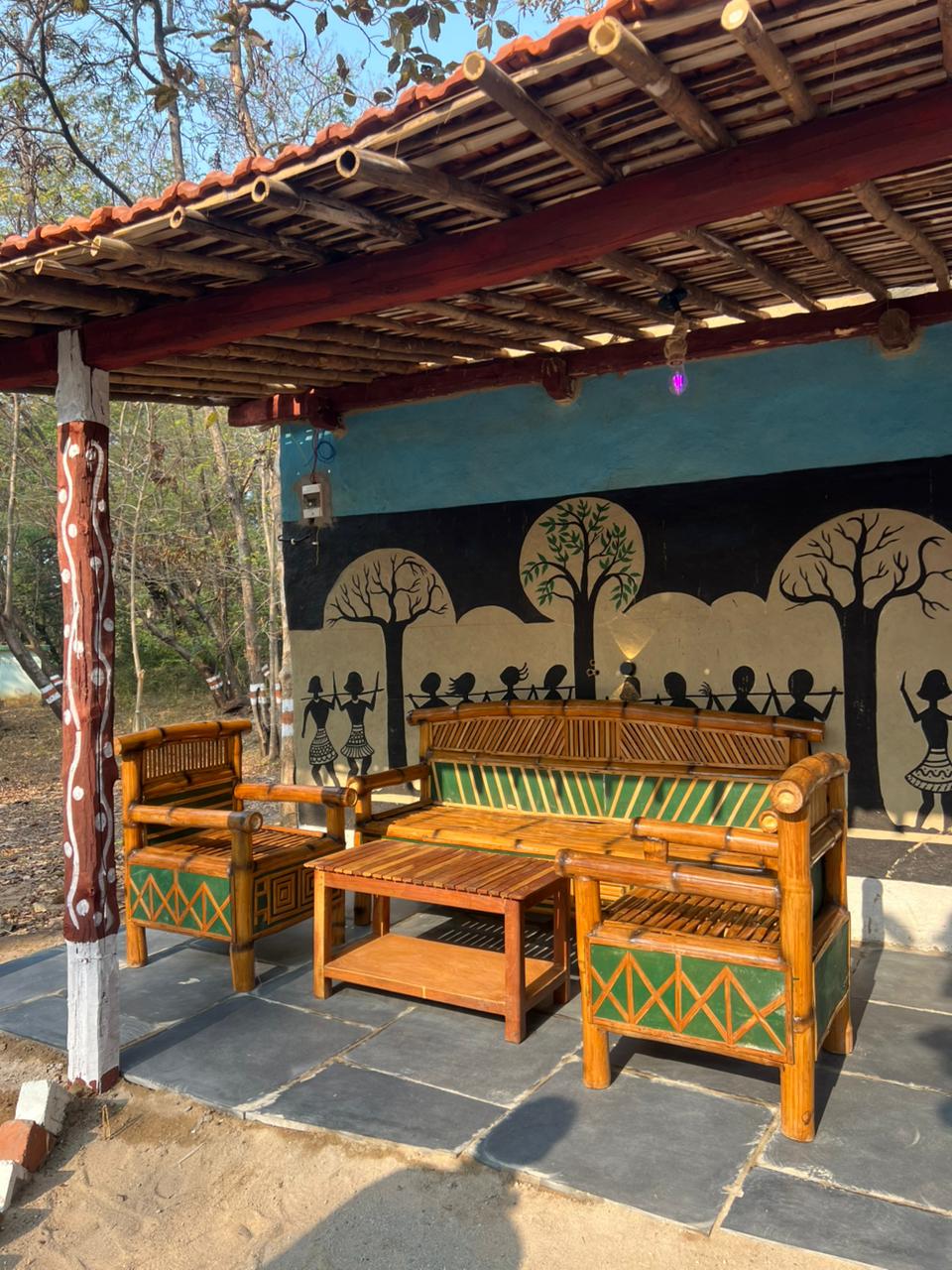 ENJOY MUD HOUSE IN FOREST