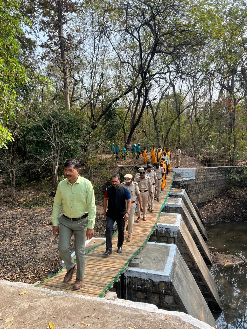 ENJOY MUD HOUSE IN FOREST
