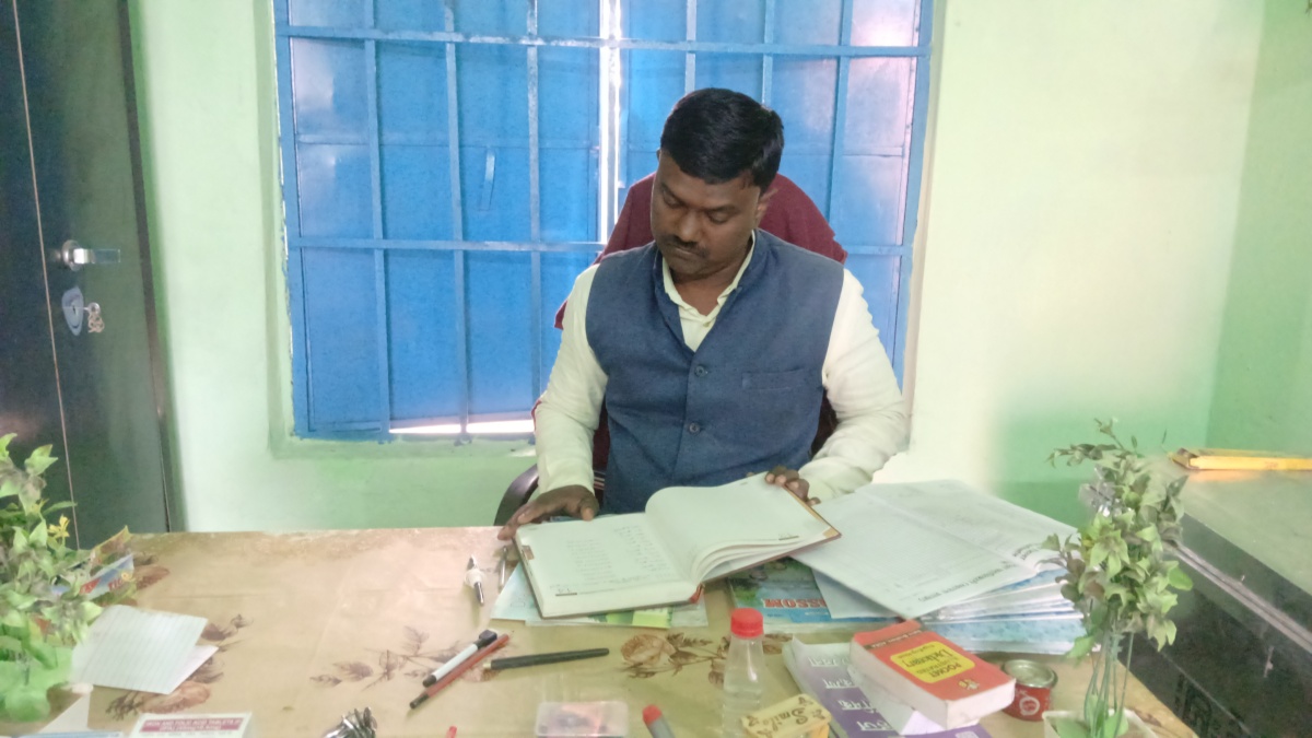 Children from Naxal affected areas speaking fluent English