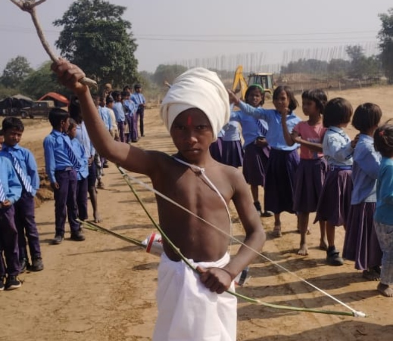 ସ୍କୁଲରେ ମୋଟ ୧୦୫ ଜଣ ଛାତ୍ରଛାତ୍ରୀ ପାଠପଢ଼ନ୍ତି।