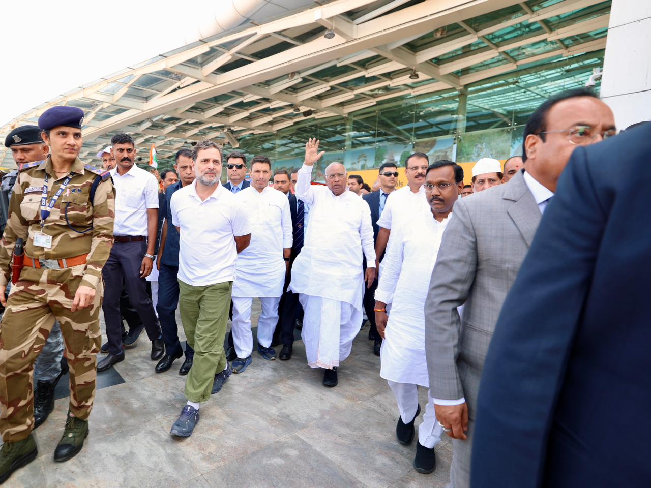 Rahul Gandhi challenge Modi