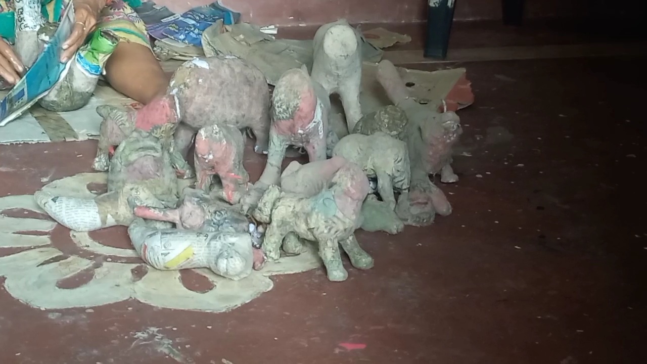 Paper made toy lost its popularity