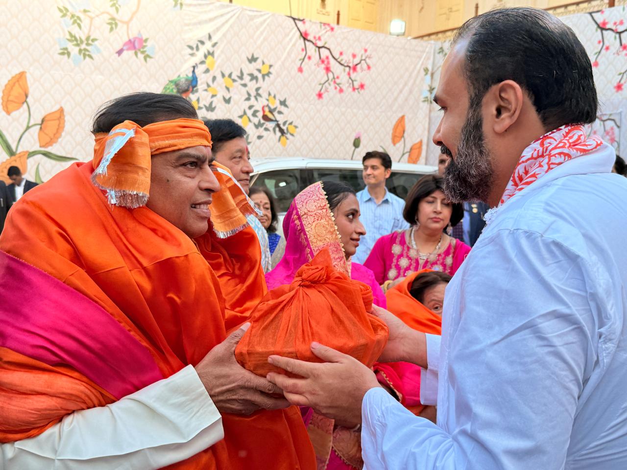 Mukesh Ambani honored at a temple