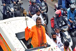 The Supreme Court on Monday refused to interfere with an order passed by the Madras High Court, which dismissed a plea filed by S Yuvaraj of Bharat Hindu Munnani seeking permission to take out a procession by holding ‘vel’ (spear) and chanting devotional songs in the commercial area from Ekambareswarar temple to Muthukumarasamy temple near Flower Bazaar.