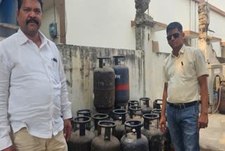 LPG black marketing busted