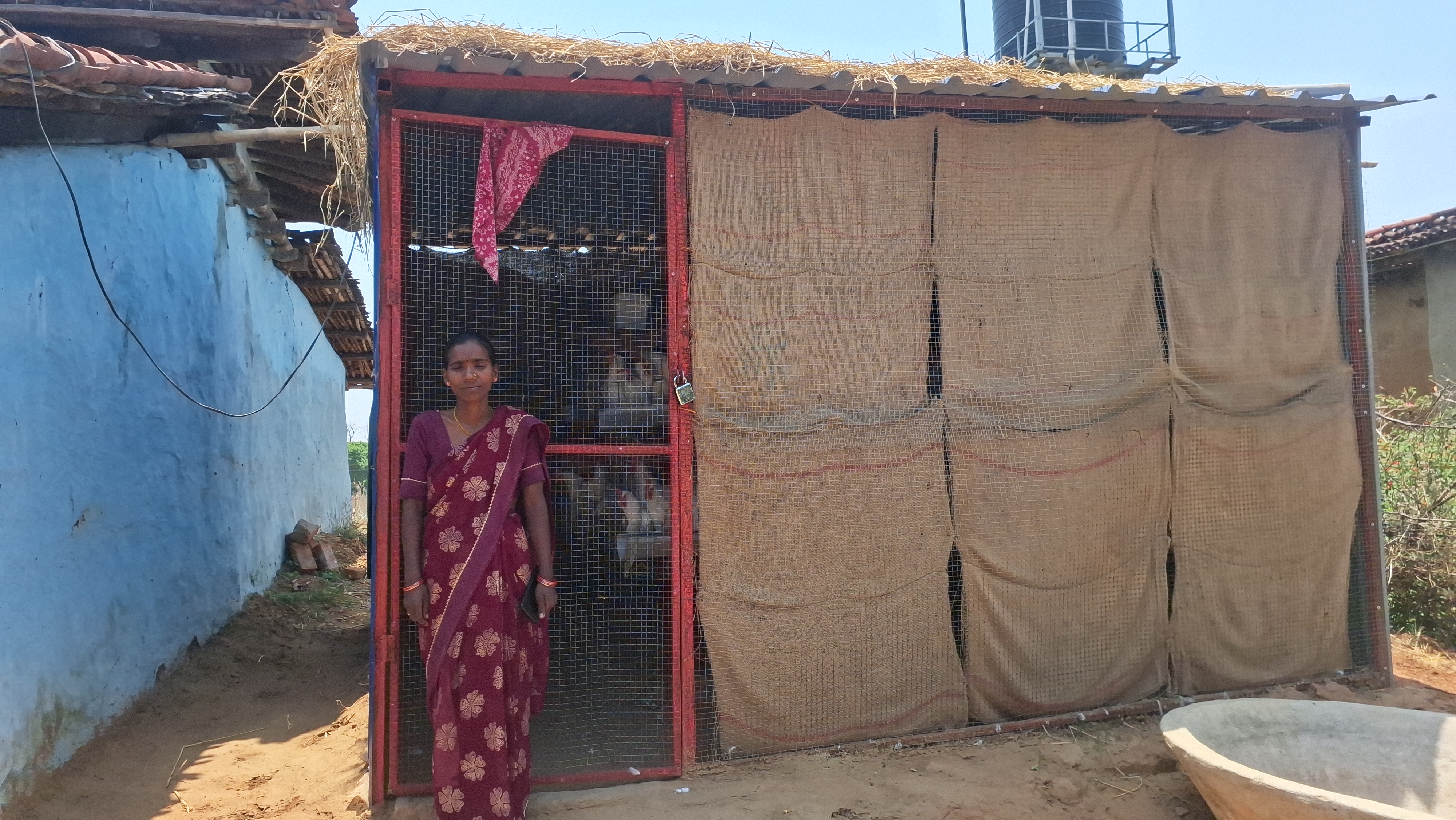 Hitech Poultry farming in Palamu