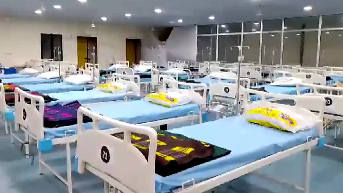 MP: Woman Gives Birth in Rickshaw after Being Denied Admission at District Hospital MP: Woman Gives Birth in Rickshaw after Being Denied Admission at District Hospital