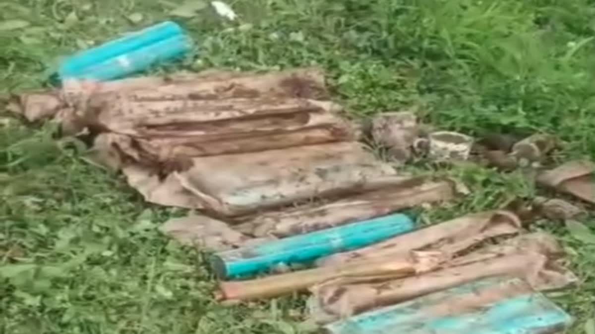 بارہمولہ میں سیکورٹی فورسز کی کارروائی، مشتبہ ٹھکانے سے دھماکہ خیز مواد برآمد