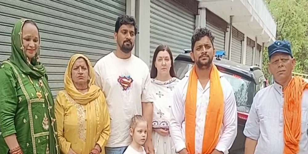 Happy Pahalwan family