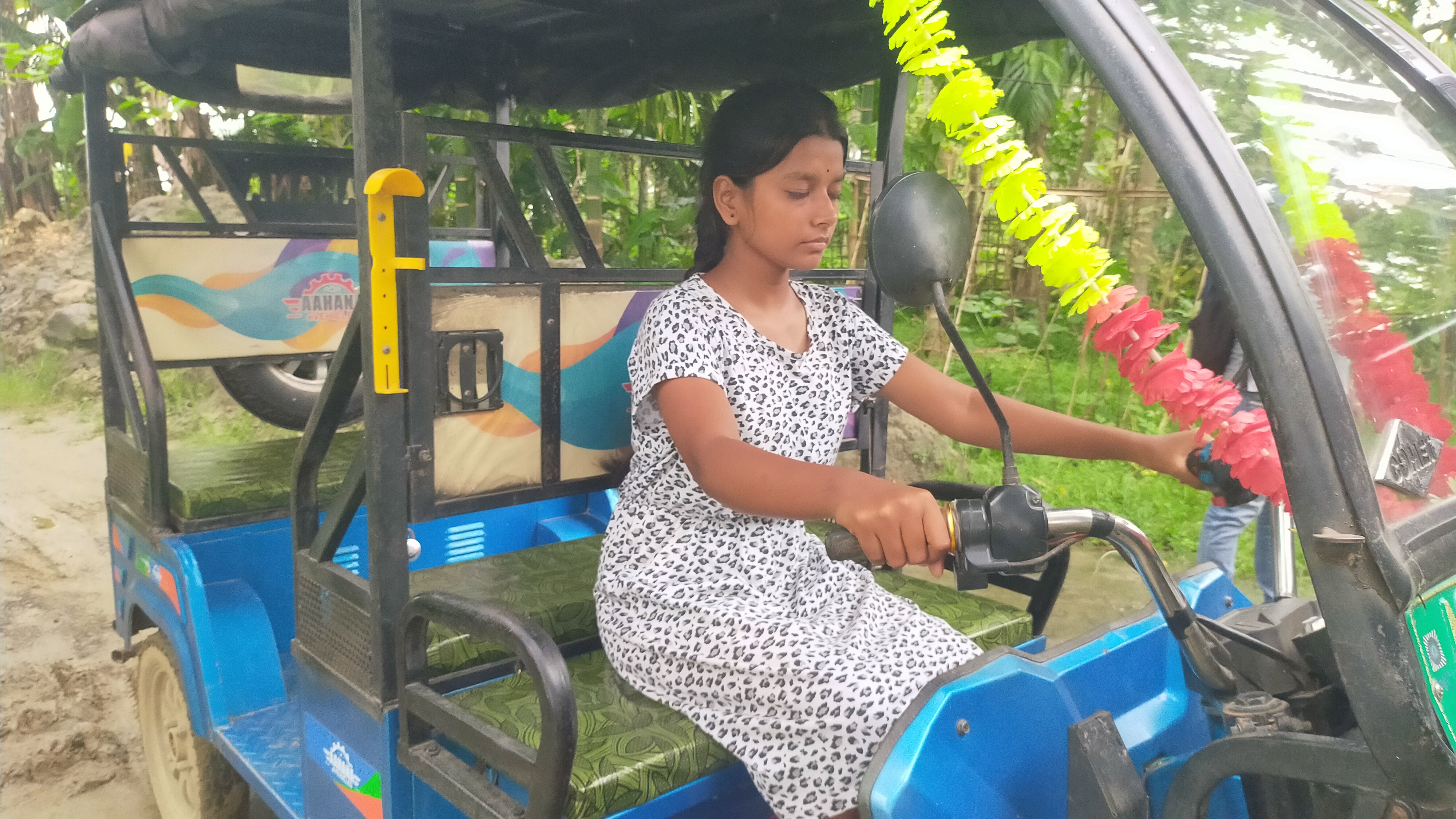 Nagaon girl life struggle