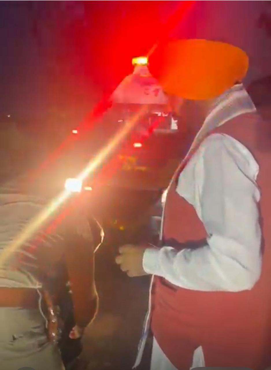 Haryana CM Nayab Singh Saini halted his convoy in Kurukshetra to help youths injured in a road accident