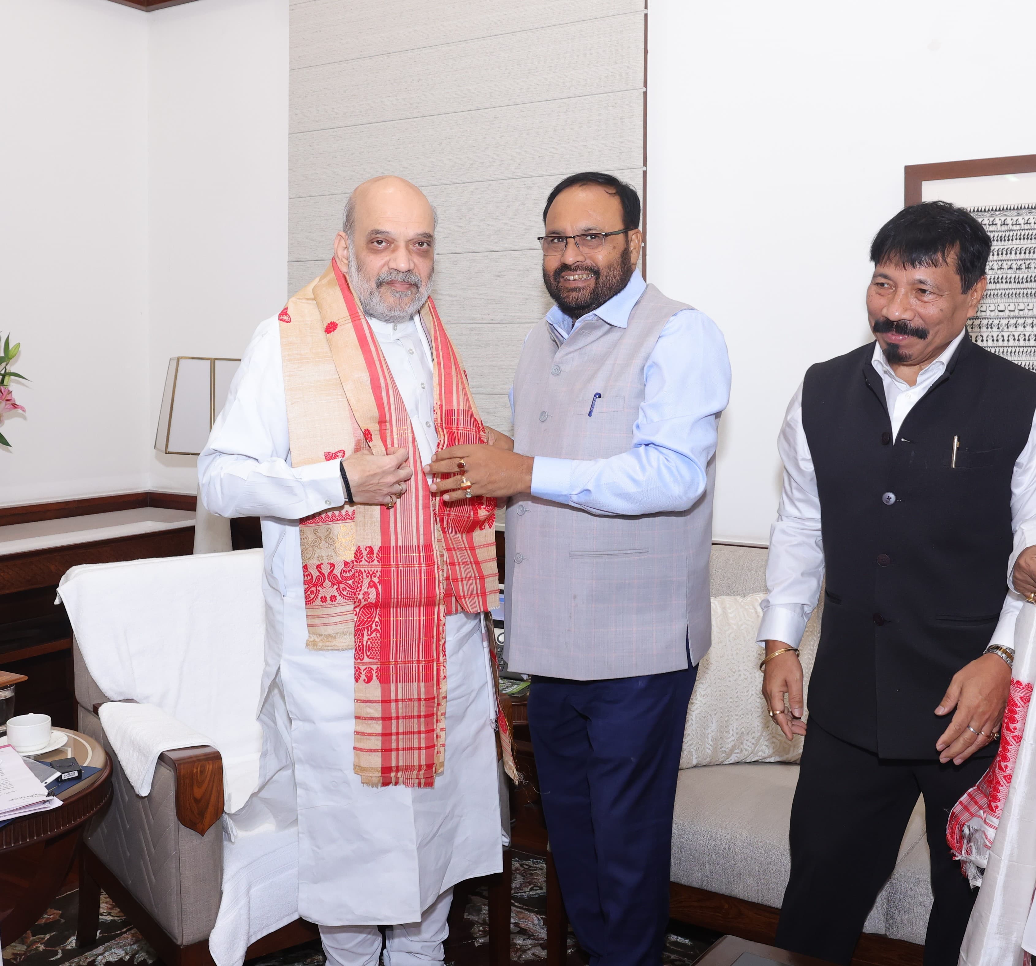 AGP LEADERSHIP MET SHAH AND NADDA