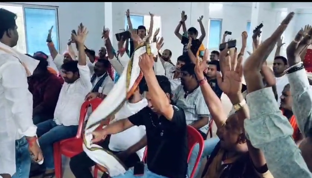 एलजेपीआर की खगड़िया इकाई में बगावत
