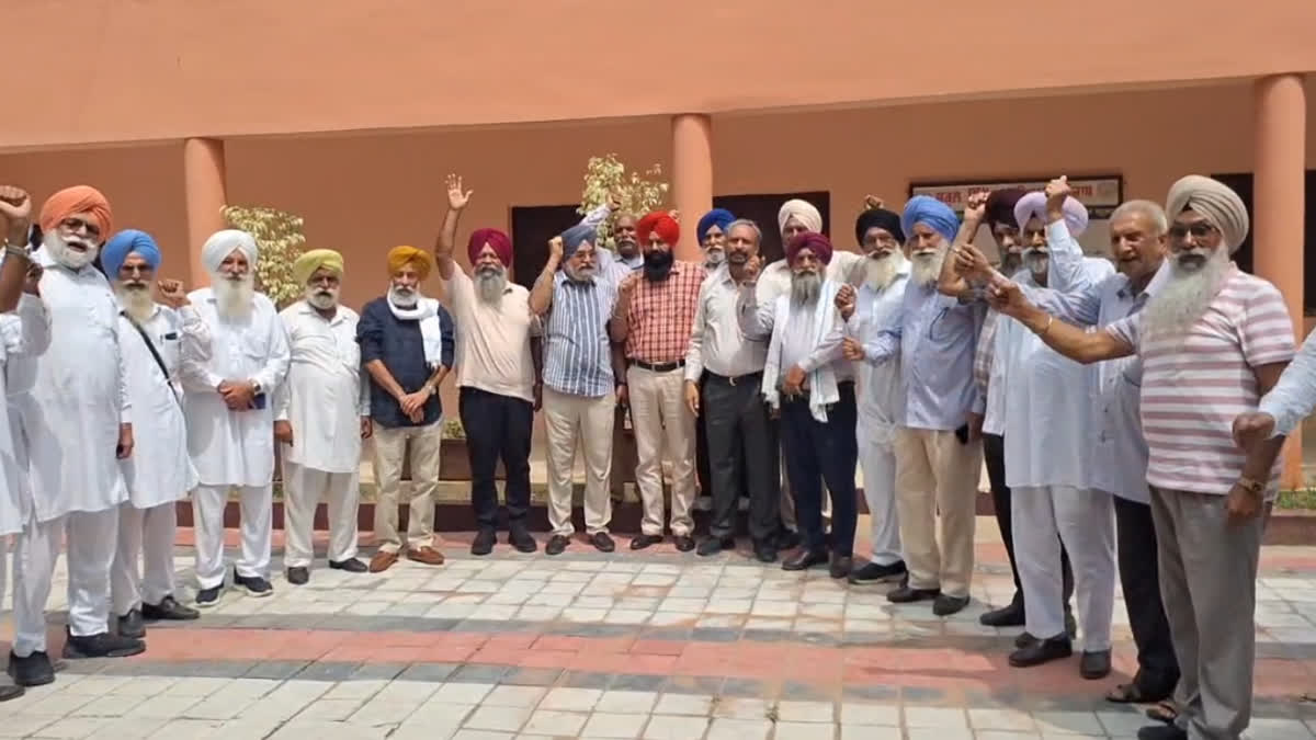 Employee organizations held a rally in Ajnala