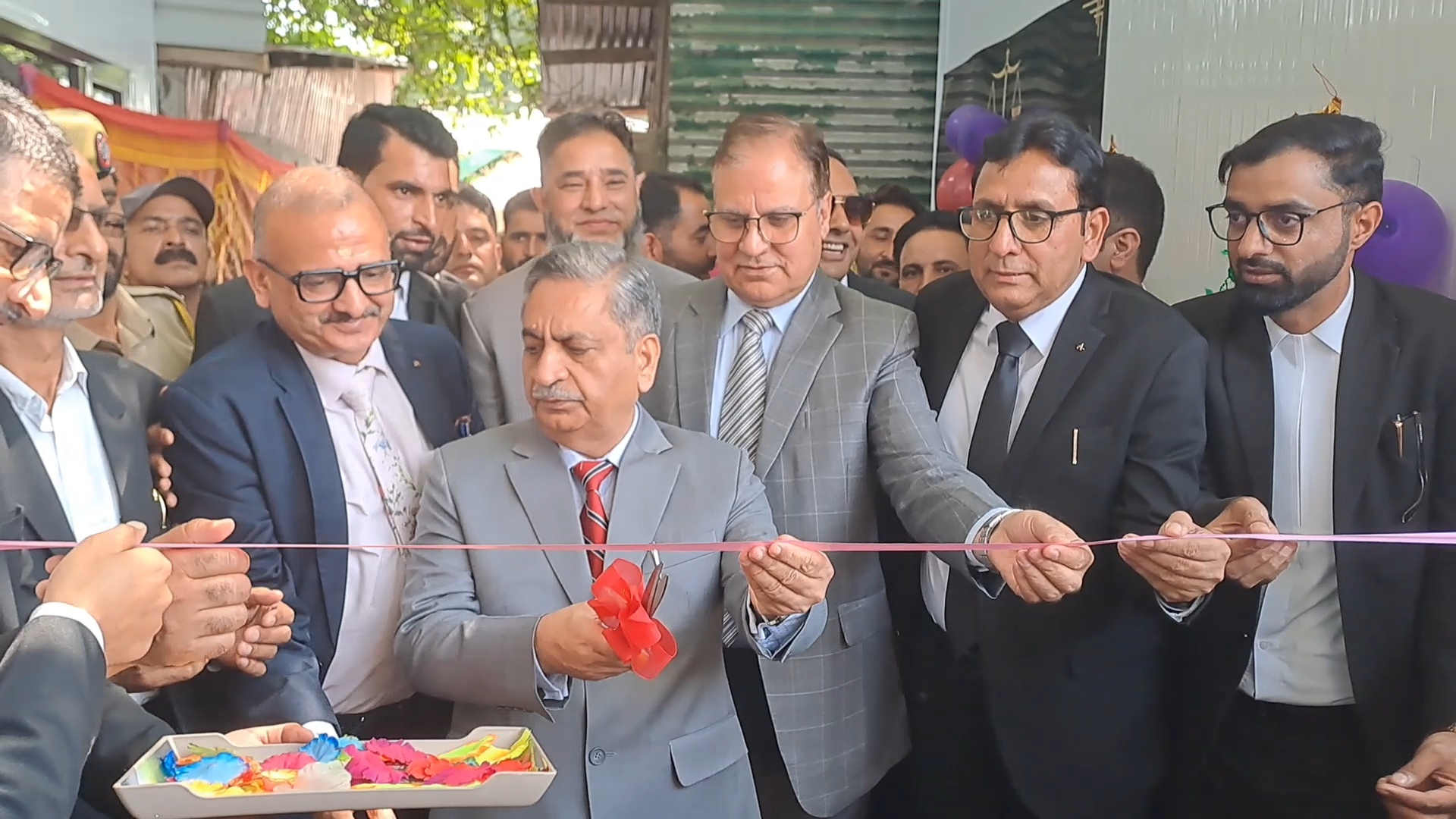 Chief Justice Sanjiv Kumar inaugurates renovated facilities of Lawyers Chambers at Anantnag Court Complex, Urdu News
