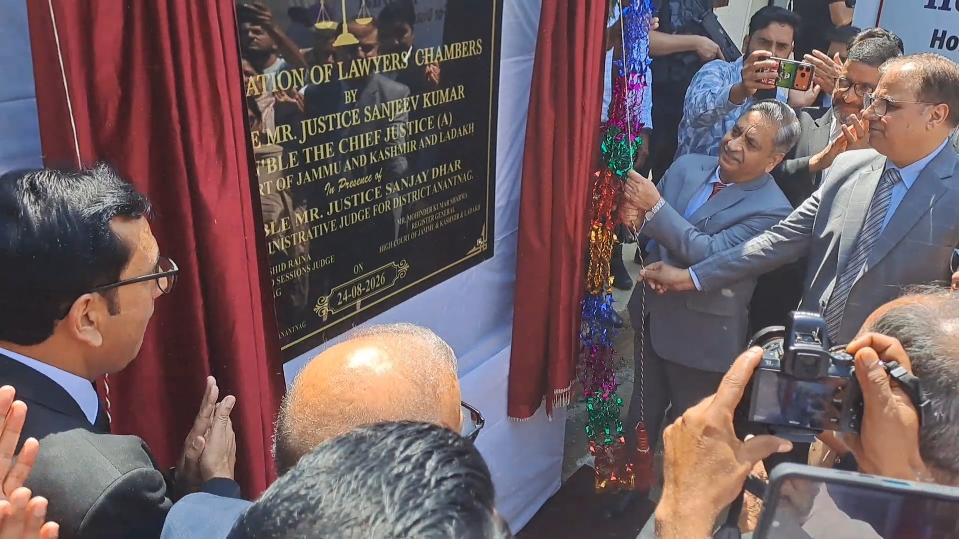 Chief Justice Sanjiv Kumar inaugurates renovated facilities of Lawyers Chambers at Anantnag Court Complex, Urdu News