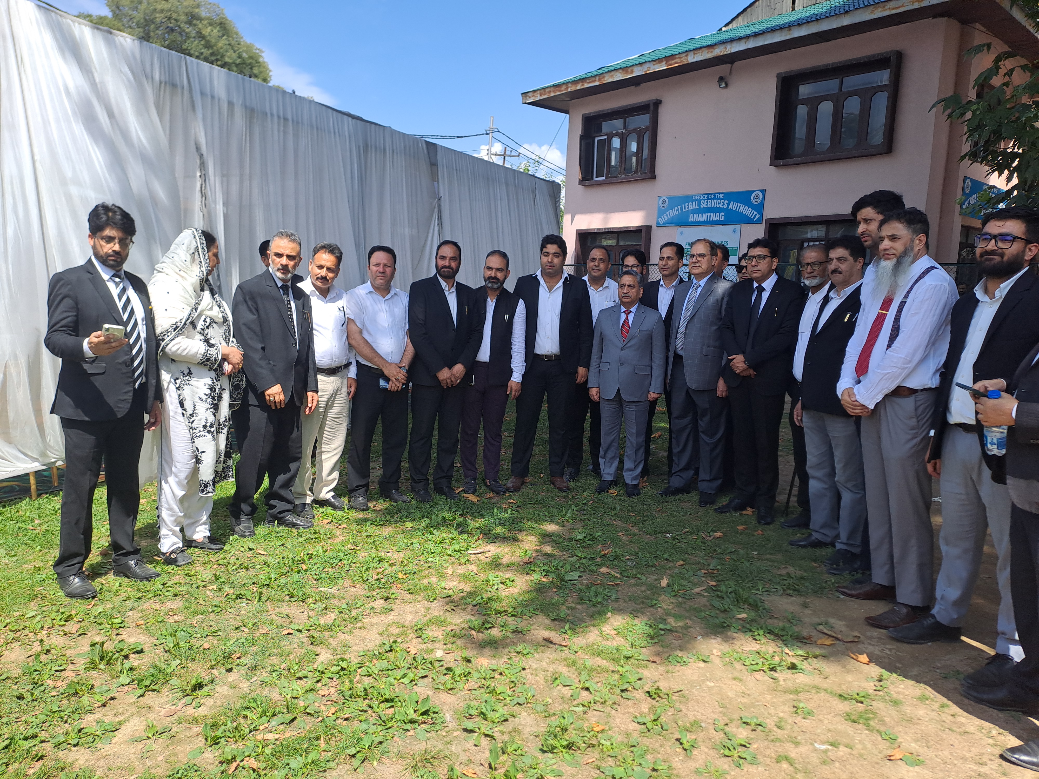 Chief Justice Sanjiv Kumar inaugurates renovated facilities of Lawyers Chambers at Anantnag Court Complex, Urdu News