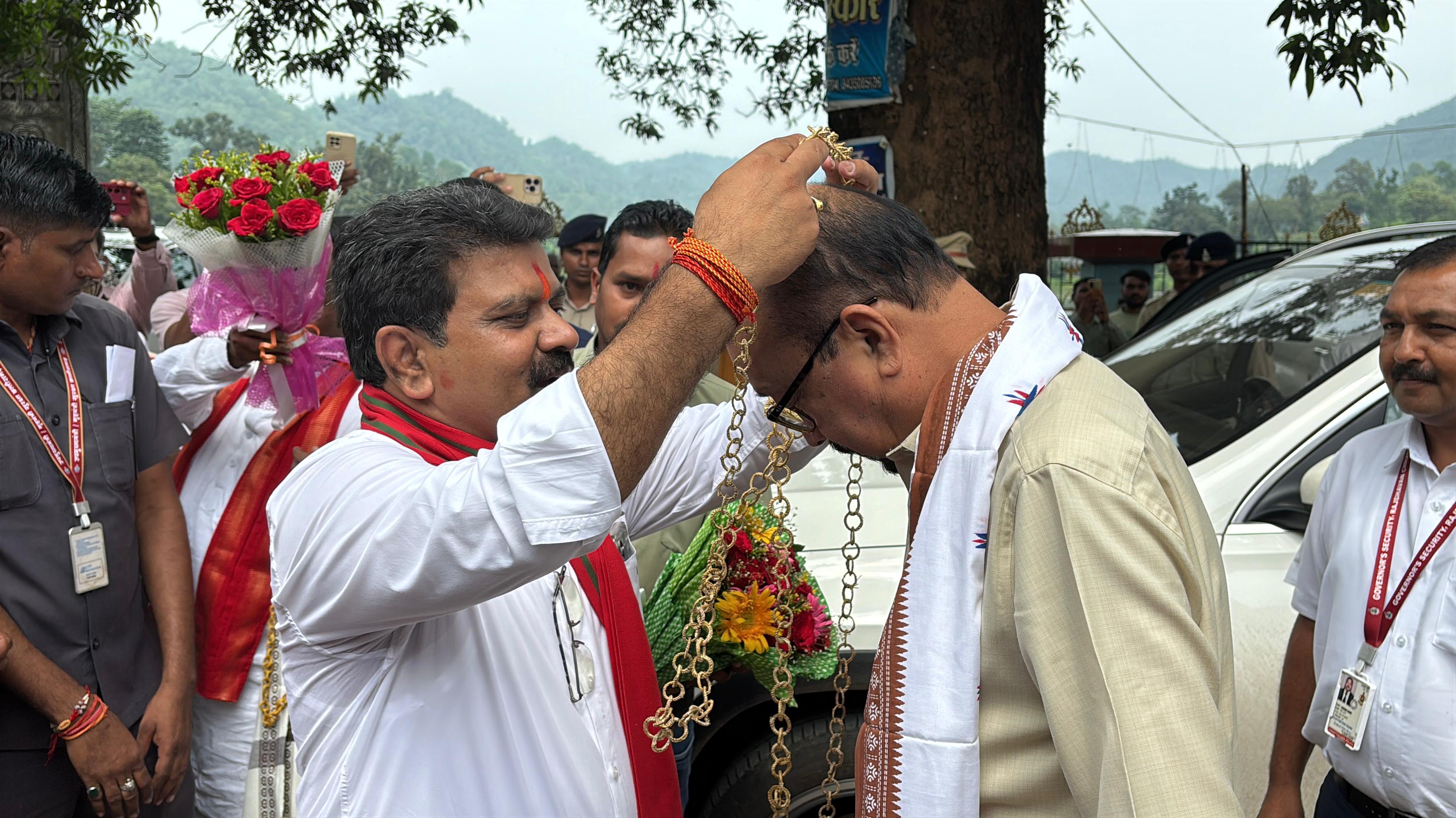 GOVERNOR DEKA VISIT KAWARDHA
