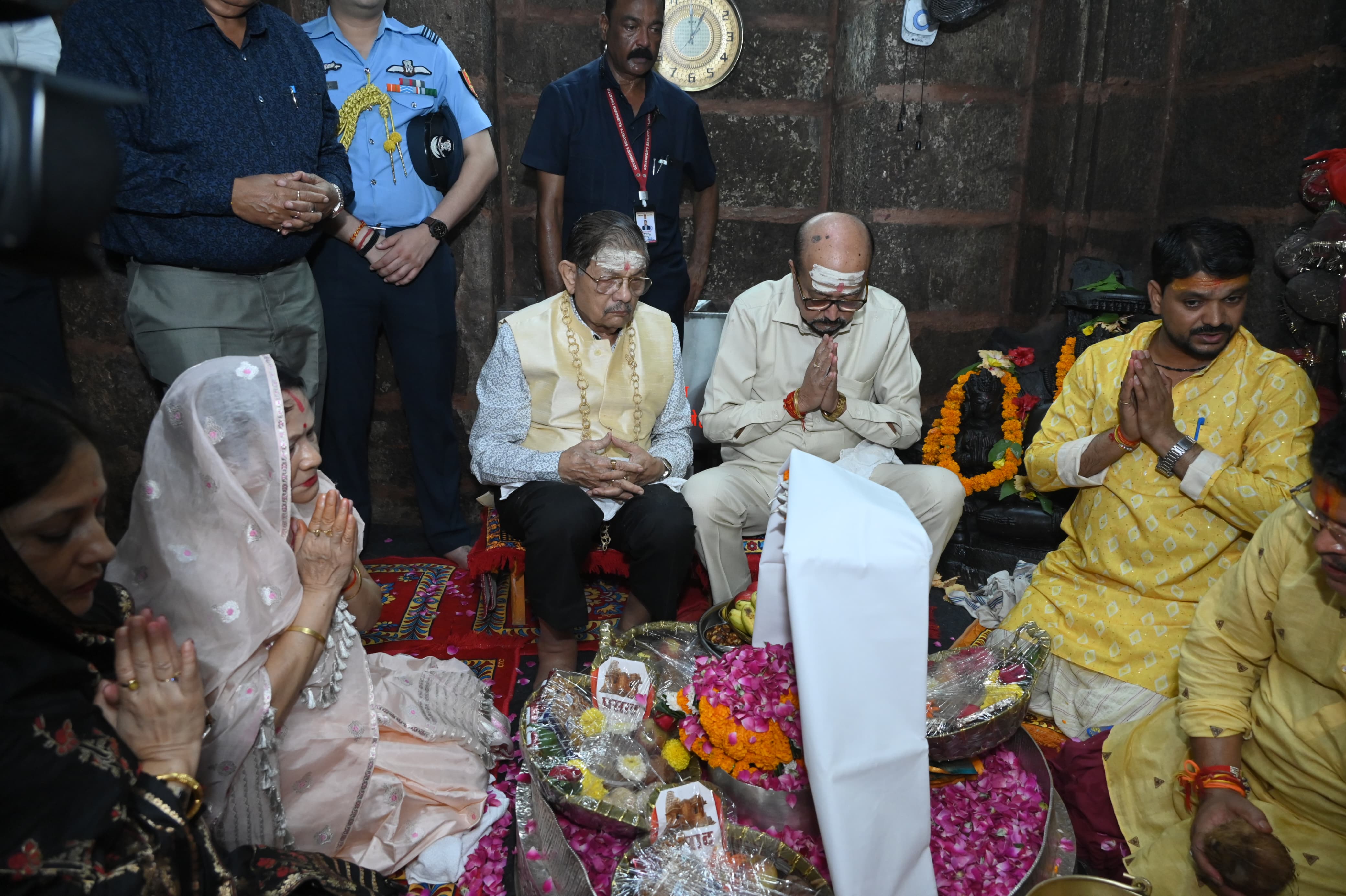 GOVERNOR DEKA VISIT KAWARDHA