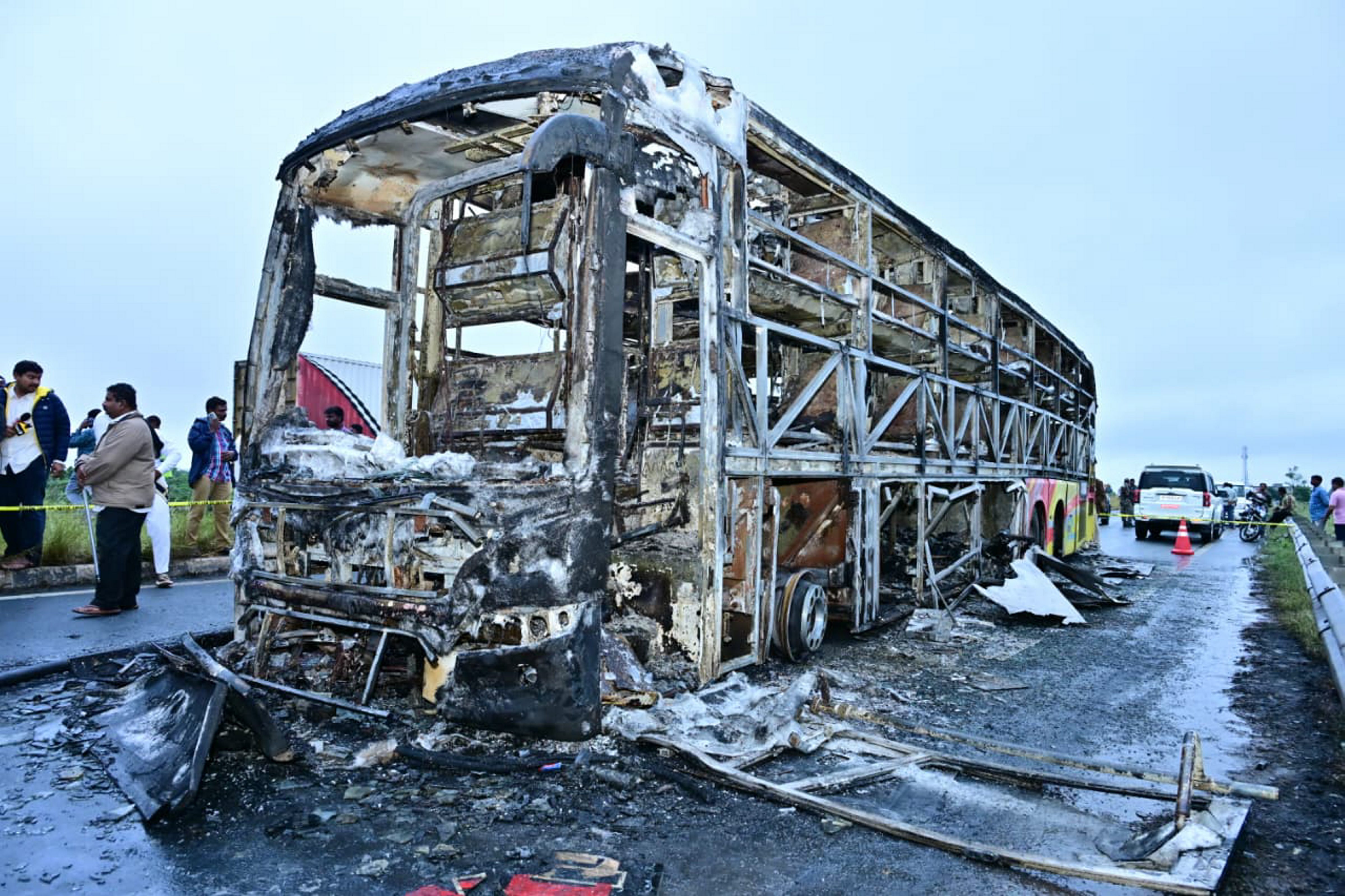 kaveri travels bus fire tragedy