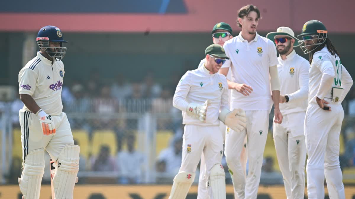 பவுலிங்கிலும் பட்டையை கிளப்பிய மார்கோ ஜான்சன்; 201 ரன்னில் ஆல் அவுட்டானது இந்தியா!