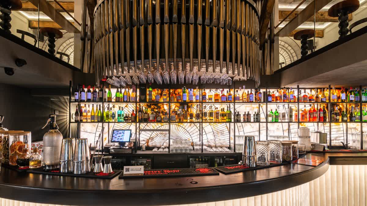 MP LIQUOR LICENSE FOR NEW YEAR