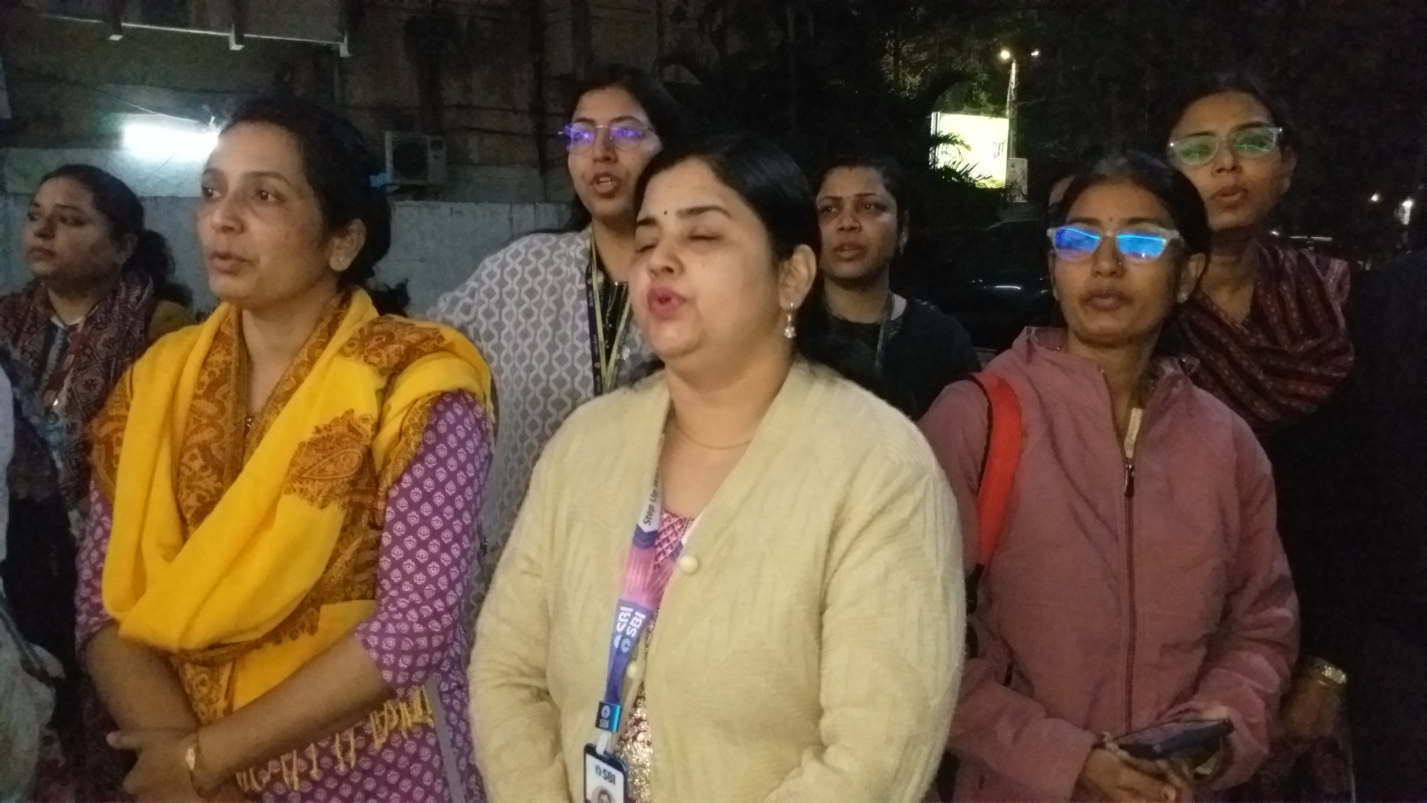 5 Days Banking Demand