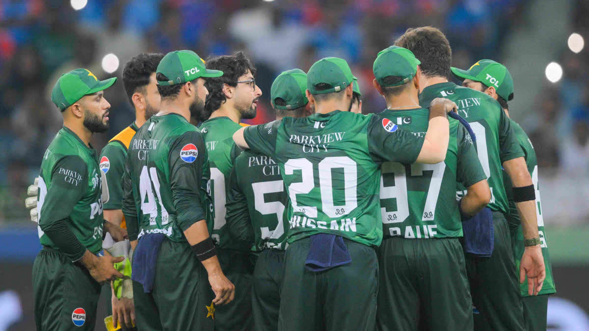 டி20 உலகக் கோப்பை 2026: பாகிஸ்தான் அணி அறிவிப்பு; பாபர், ஷாஹீன் ரிட்டர்ன்